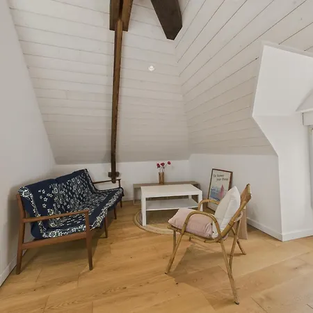 Le Port Et Les Plages A Pied Pour 6 Personnes Nyaraló *