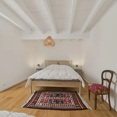 Le Port Et Les Plages A Pied Pour 6 Personnes Nyaraló *