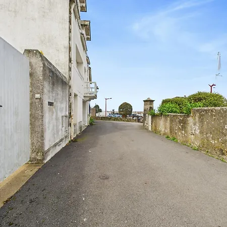 Le Port Et Les Plages A Pied Pour 6 Personnes Holiday home Piriac-sur-Mer