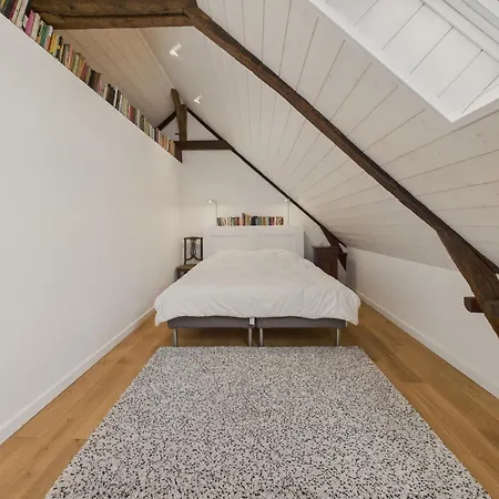 Le Port Et Les Plages A Pied Pour 6 Personnes Nyaraló