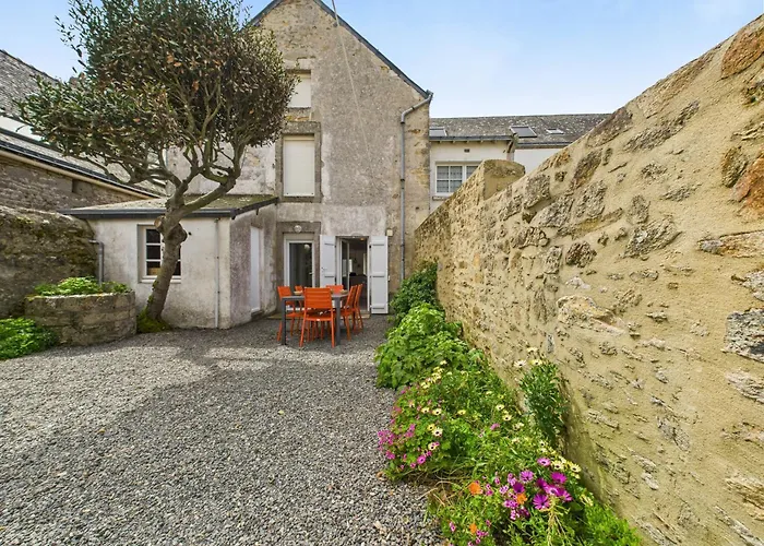 Le Port Et Les Plages A Pied Pour 6 Personnes